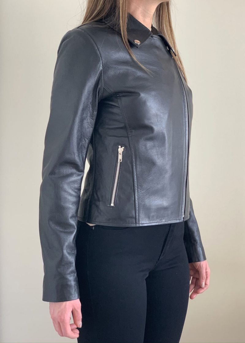 Modelo Vania color negro 3